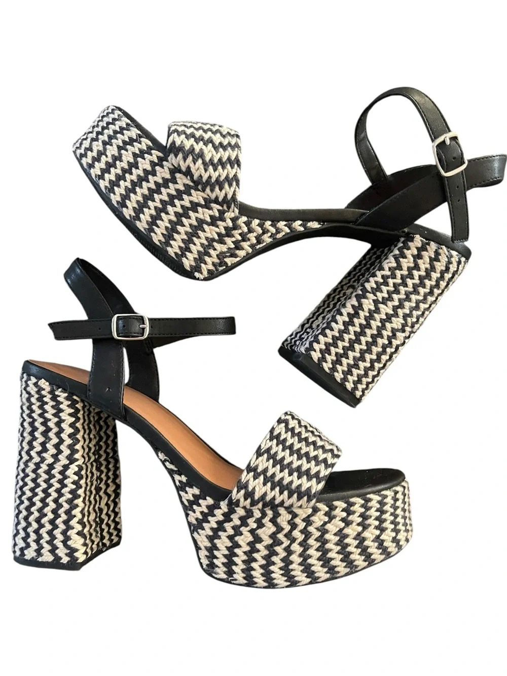 Universal Thread India Platform Heels black & white woven zigzag boho chic 9